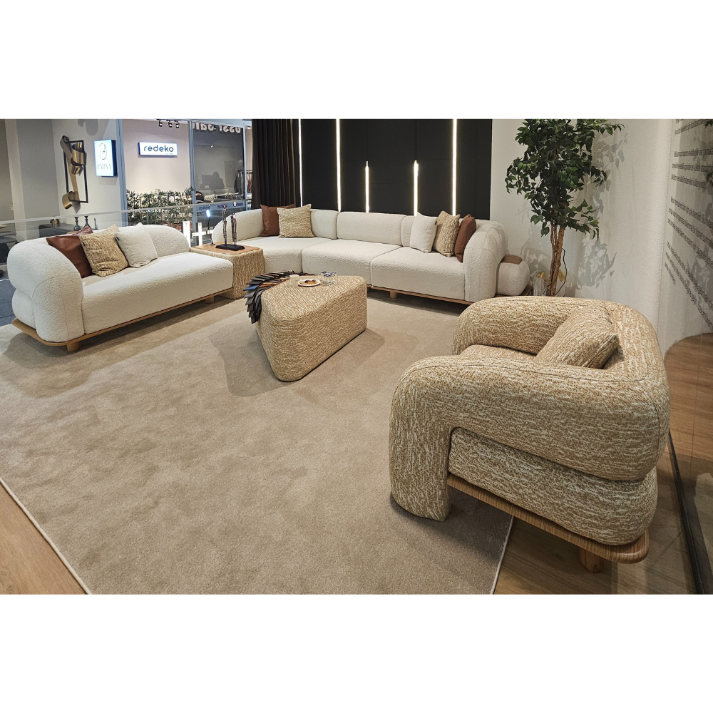 Prada Corner - Image 5